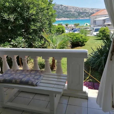 Apartman 1 *