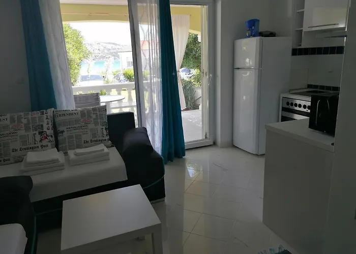 Apartman 1 *